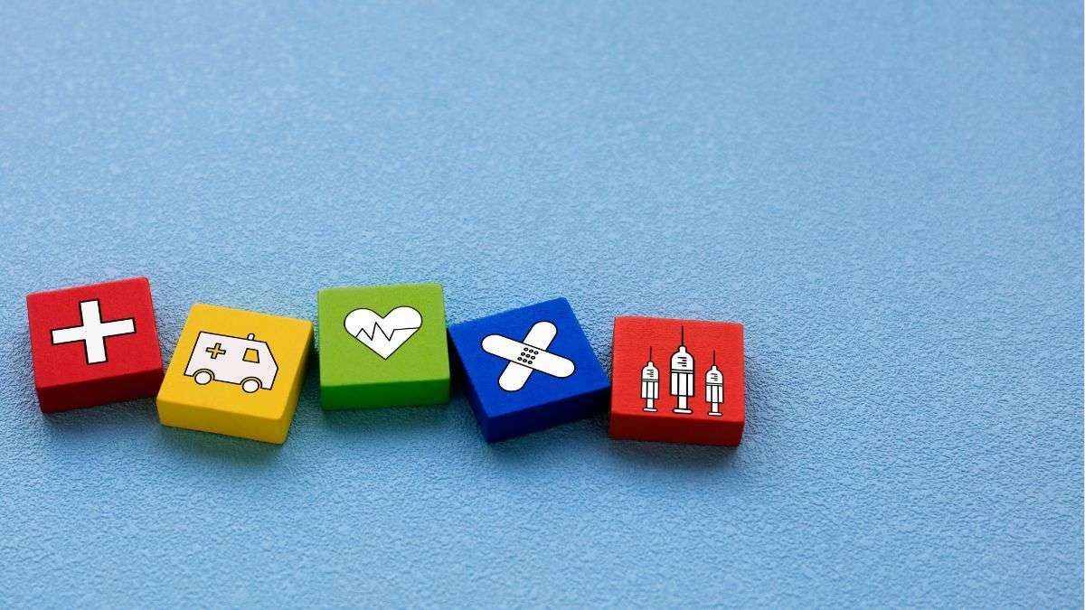 Blokjes met gezondheidssymbolen hospitalisatieverzekering